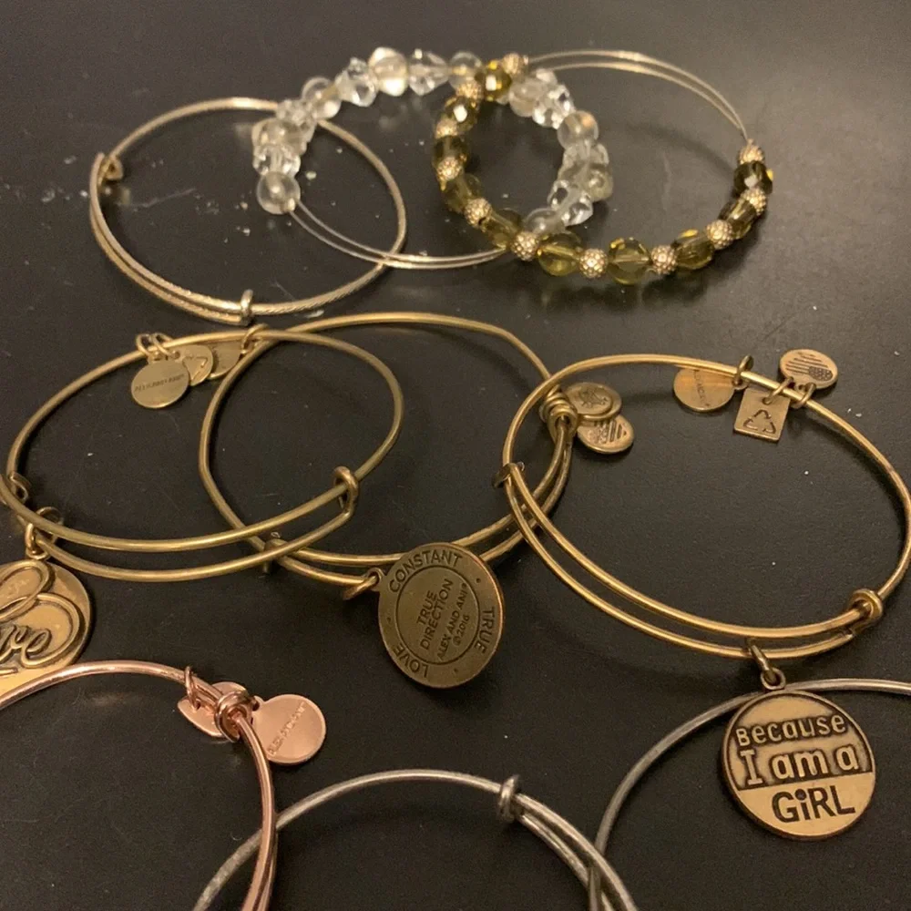 Sold - Picture 3 of 7